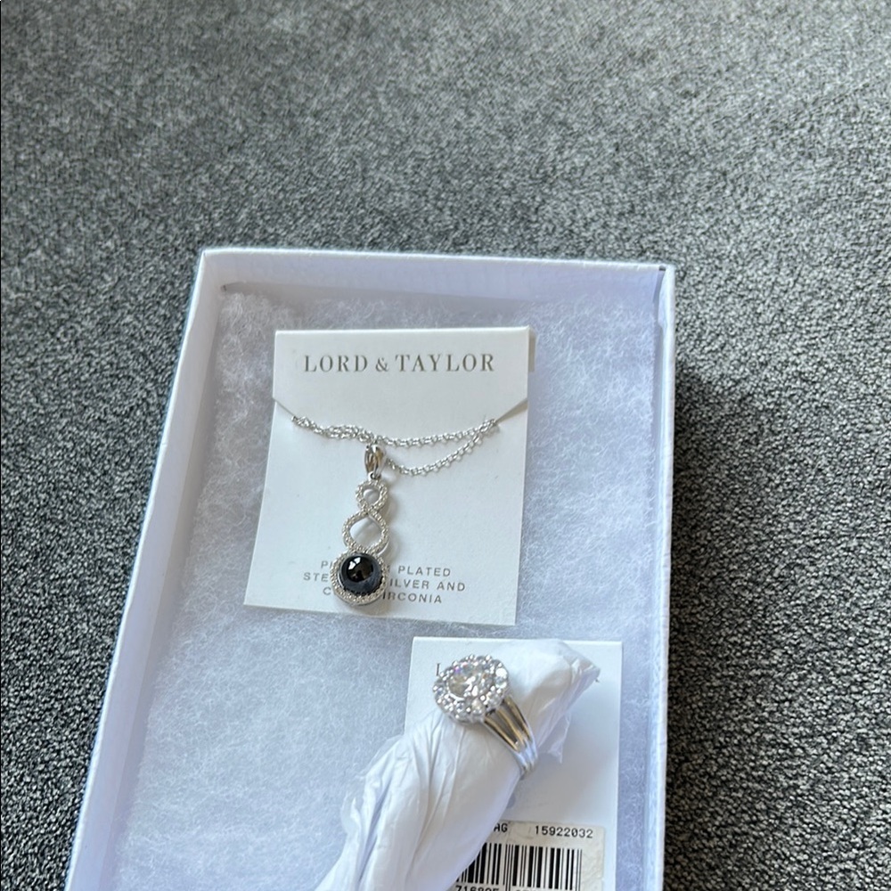 Lord & Taylor Silver and Black Necklace Elegant Pendant - Picture 2 of 5